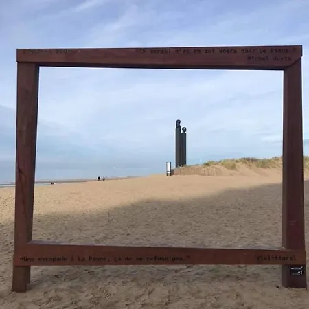 Studio Westland Nabij Zee En Esplanade Appartement La Panne